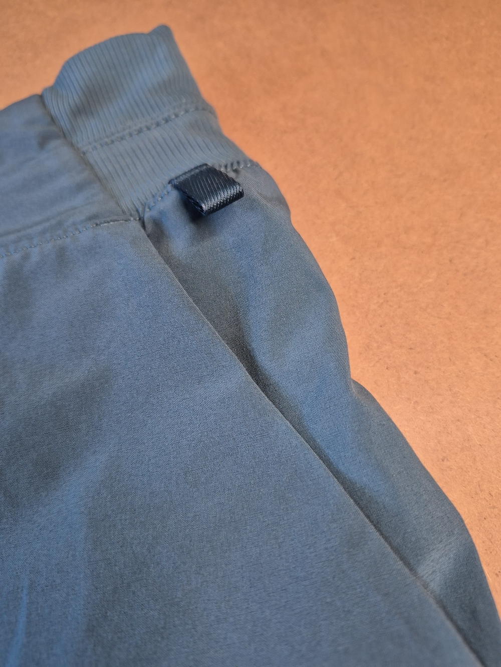 Athleta Womens Athletic Shorts in Teal Blue Size 14 - Picture 2 of 11